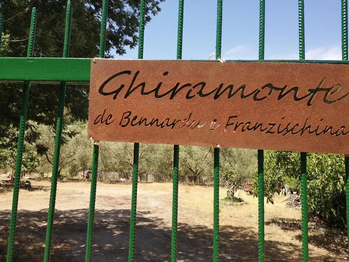 Ghiramonte, Vita In Campagna A Due Passi Dal Mare contacts